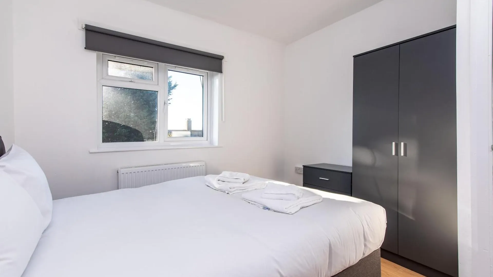 3Br Nottingham House, Wifi & Free On-Street Parking Villa 0*,